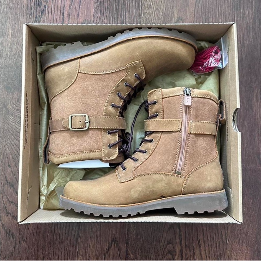 UGG K KOREN Leather Boots
